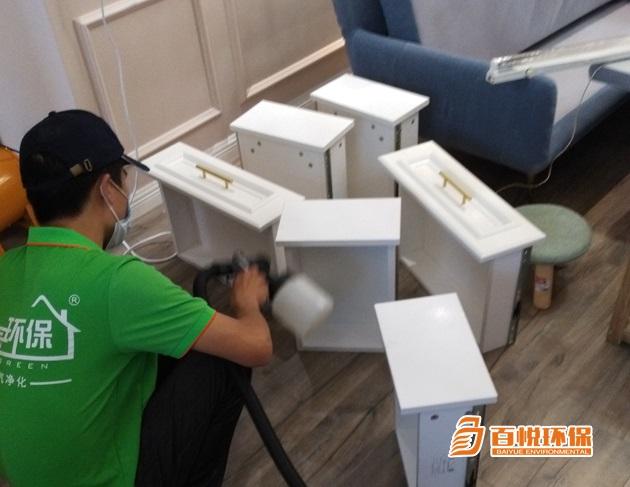 板材的異味從哪來？是不是等于甲醛超標？